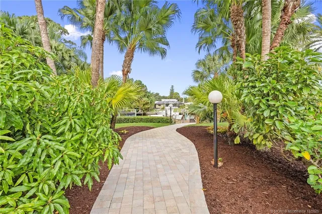 $1,495,000 | 919 Southwest Catalina Street, Palm City, FL 34990