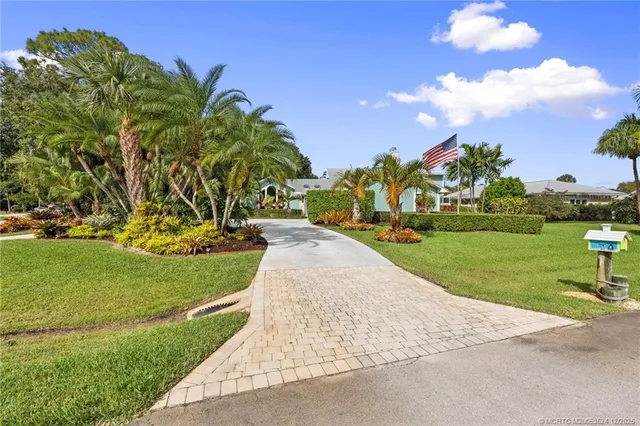 $1,495,000 | 919 Southwest Catalina Street, Palm City, FL 34990