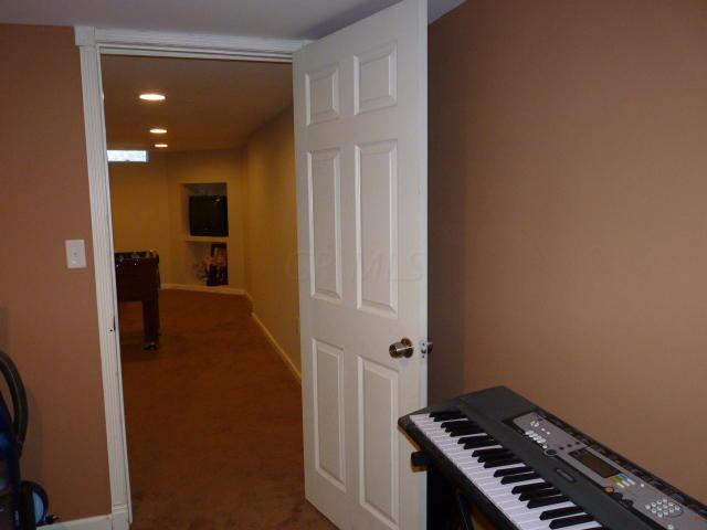 355 Allview Road Westerville, OH 43081 - Photo 20 of 22 Gallery Image 20