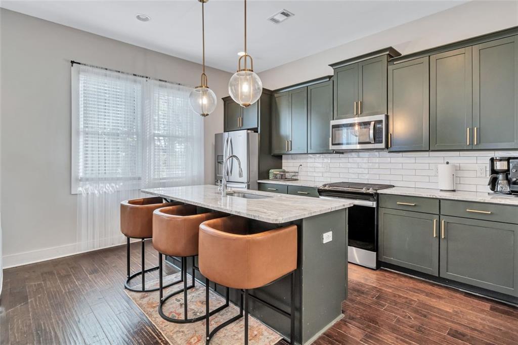 766 Cooper Street Southwest Atlanta, GA 30315 - Photo 7 of 20