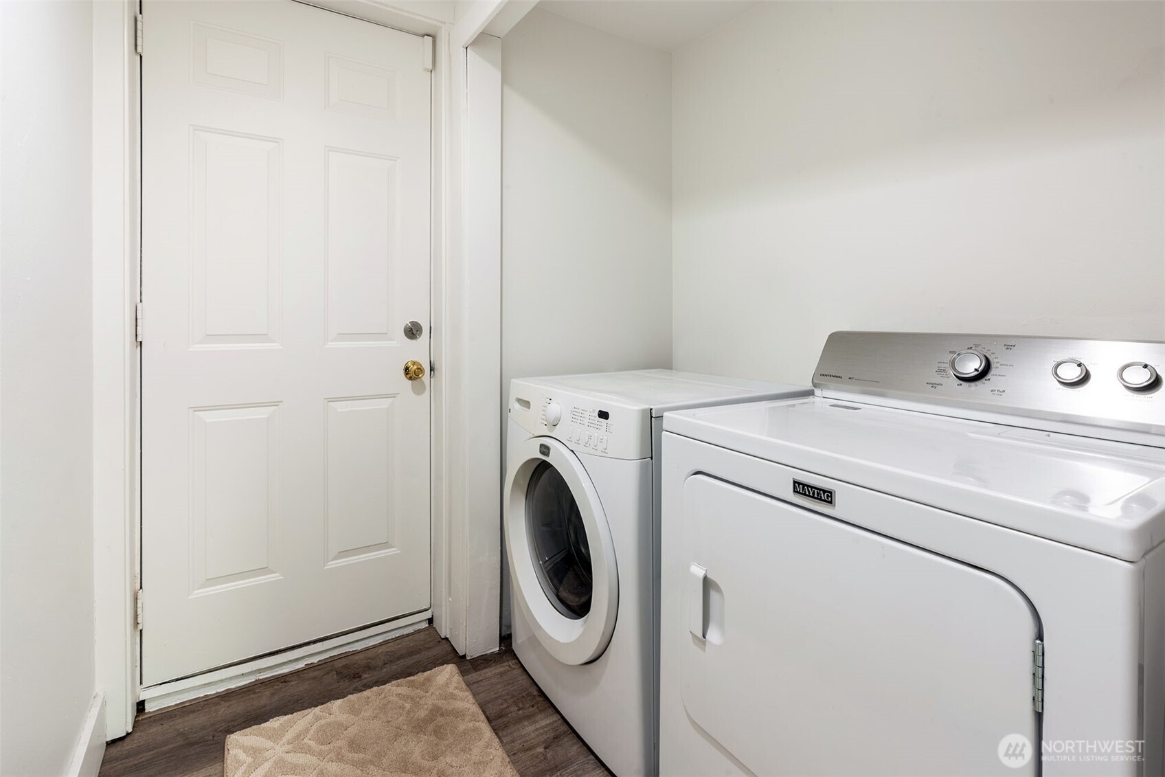 12840 Renton Avenue South Seattle, WA 98178 - Photo 17 of 18