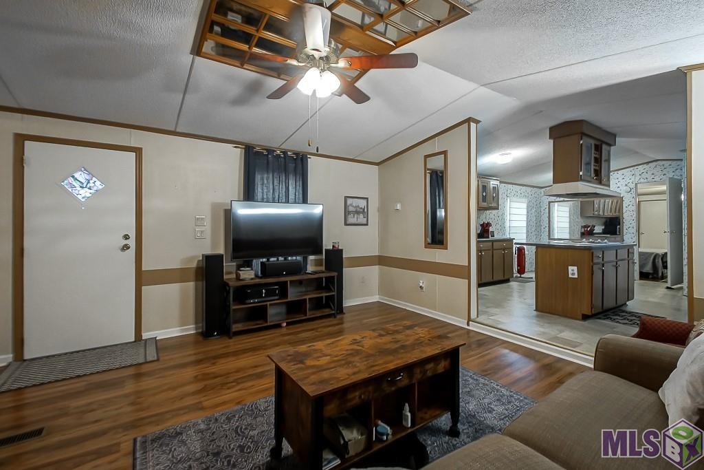12418 Devall Road Baton Rouge, LA 70818 - Photo 6 of 16