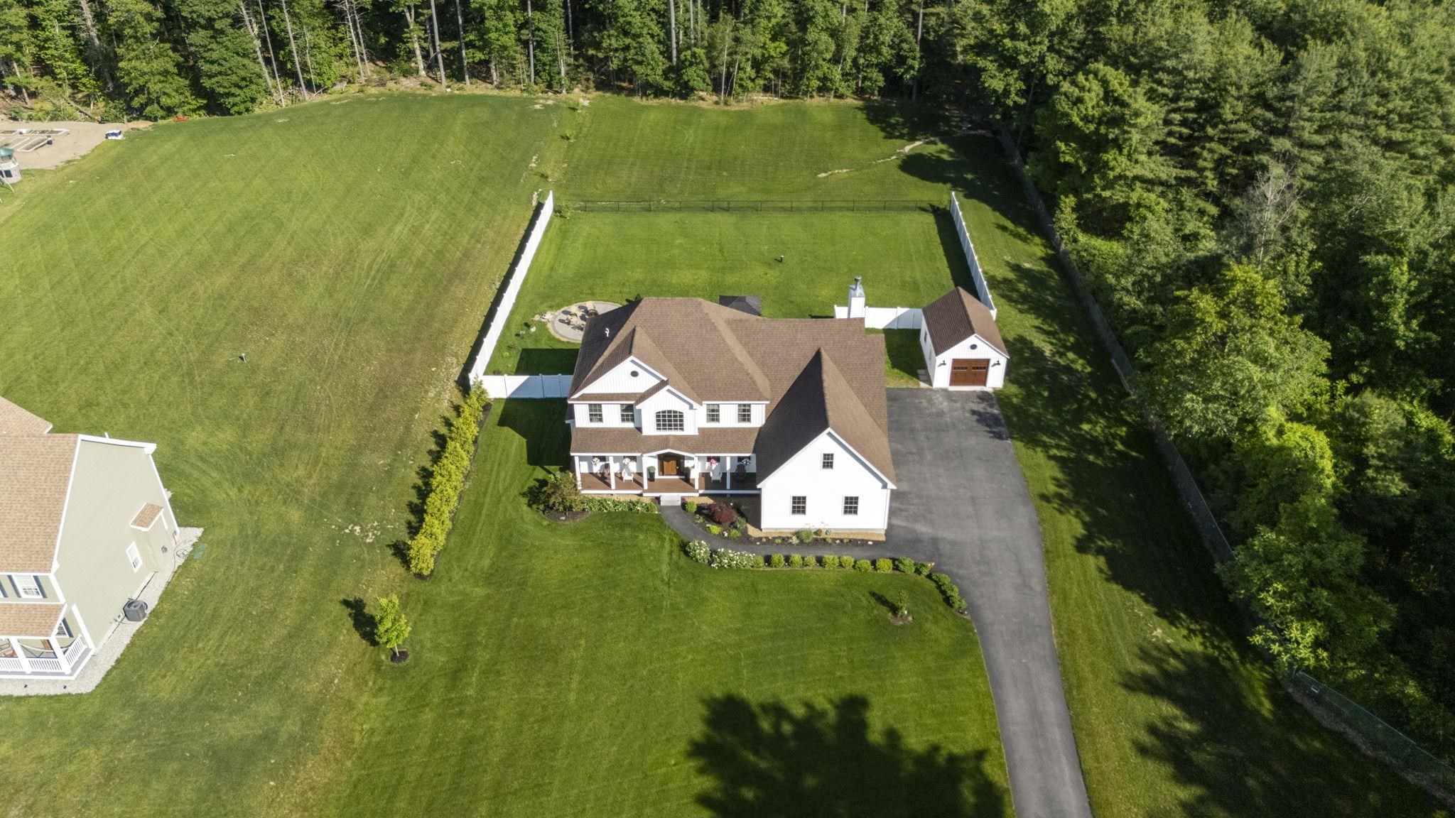152 South Road Londonderry, NH 03053 - Photo 2 of 60