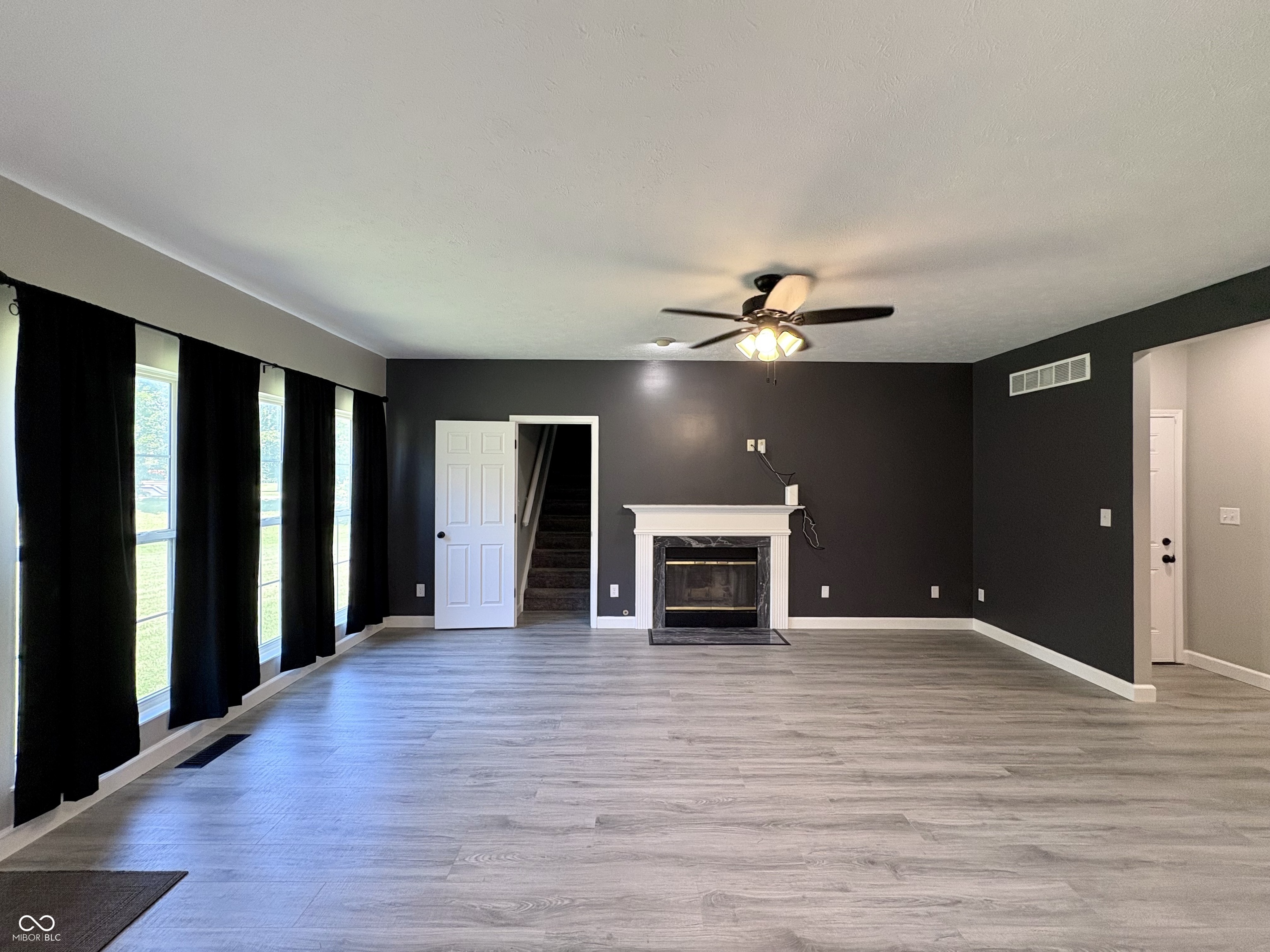 7026 Starkey Ridge Lane Indianapolis, IN 46268 - Photo 12 of 36 Gallery Image 12
