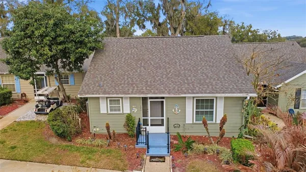 front view of house with a yard
