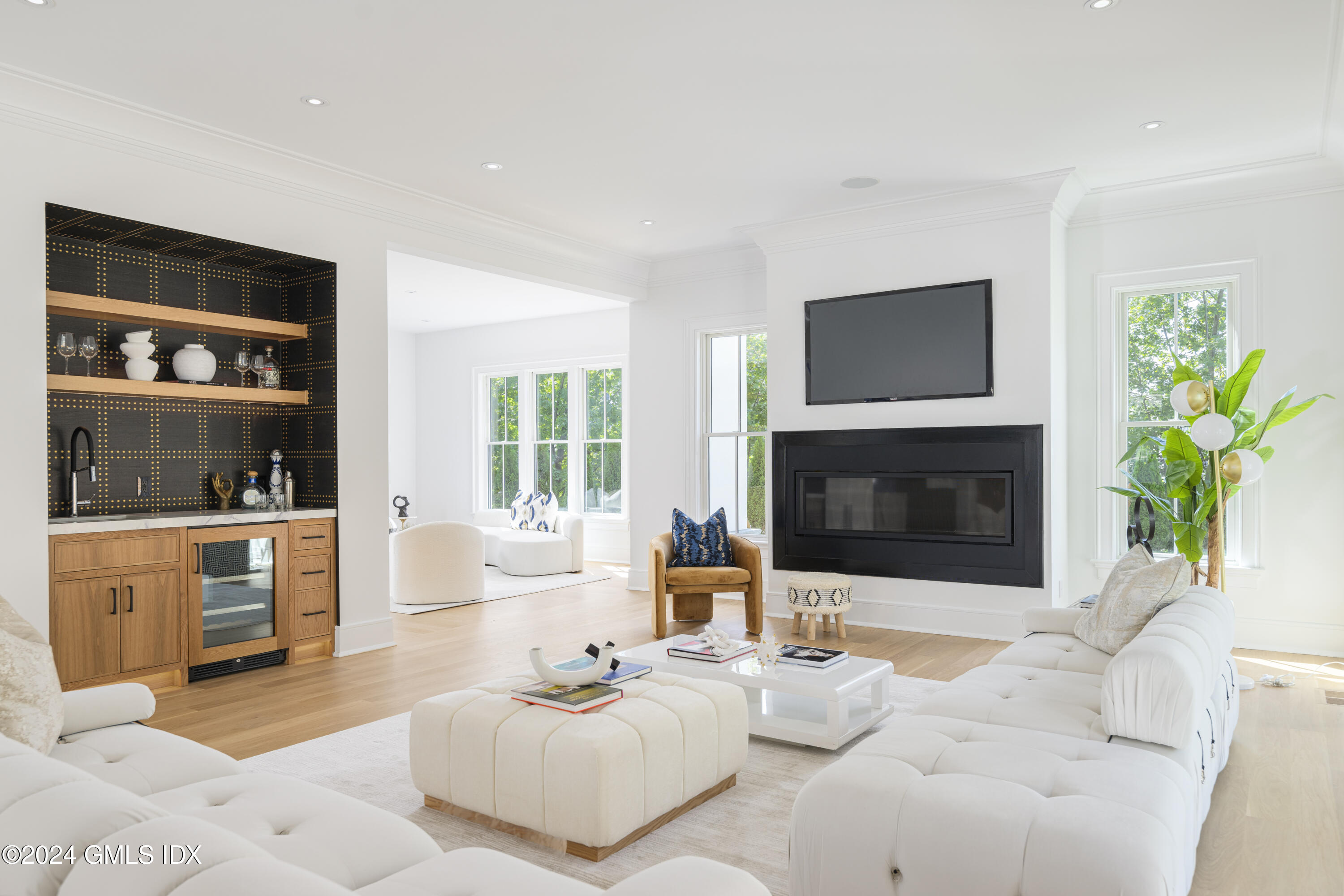 66 Ridge Street Greenwich, CT 06830 - Photo 12 of 40 _DSC3167-Edit