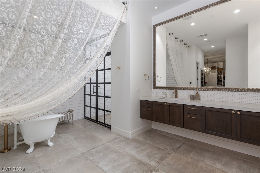 20 Lookout Ridge Drive Las Vegas, NV 89135 - Photo 29 of 55 Primary Bathroom