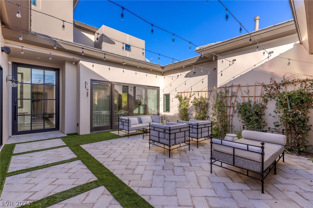 20 Lookout Ridge Drive Las Vegas, NV 89135 - Photo 4 of 55 Courtyard
