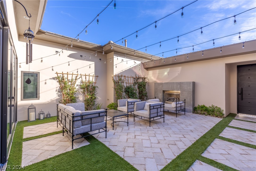 20 Lookout Ridge Drive Las Vegas, NV 89135 - Photo 5 of 55 Courtyard