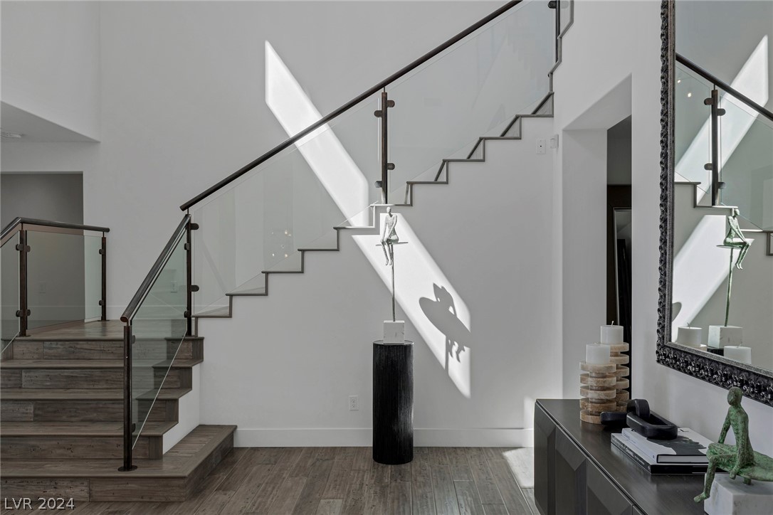 20 Lookout Ridge Drive Las Vegas, NV 89135 - Photo 9 of 55 Foyer