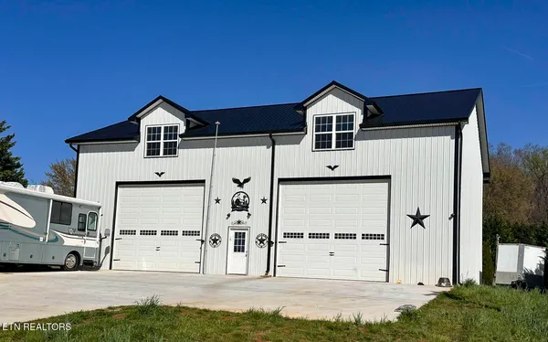 $399,900 | 613 Ross Drive, Dandridge, TN 37725