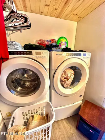 $399,900 | 613 Ross Drive, Dandridge, TN 37725