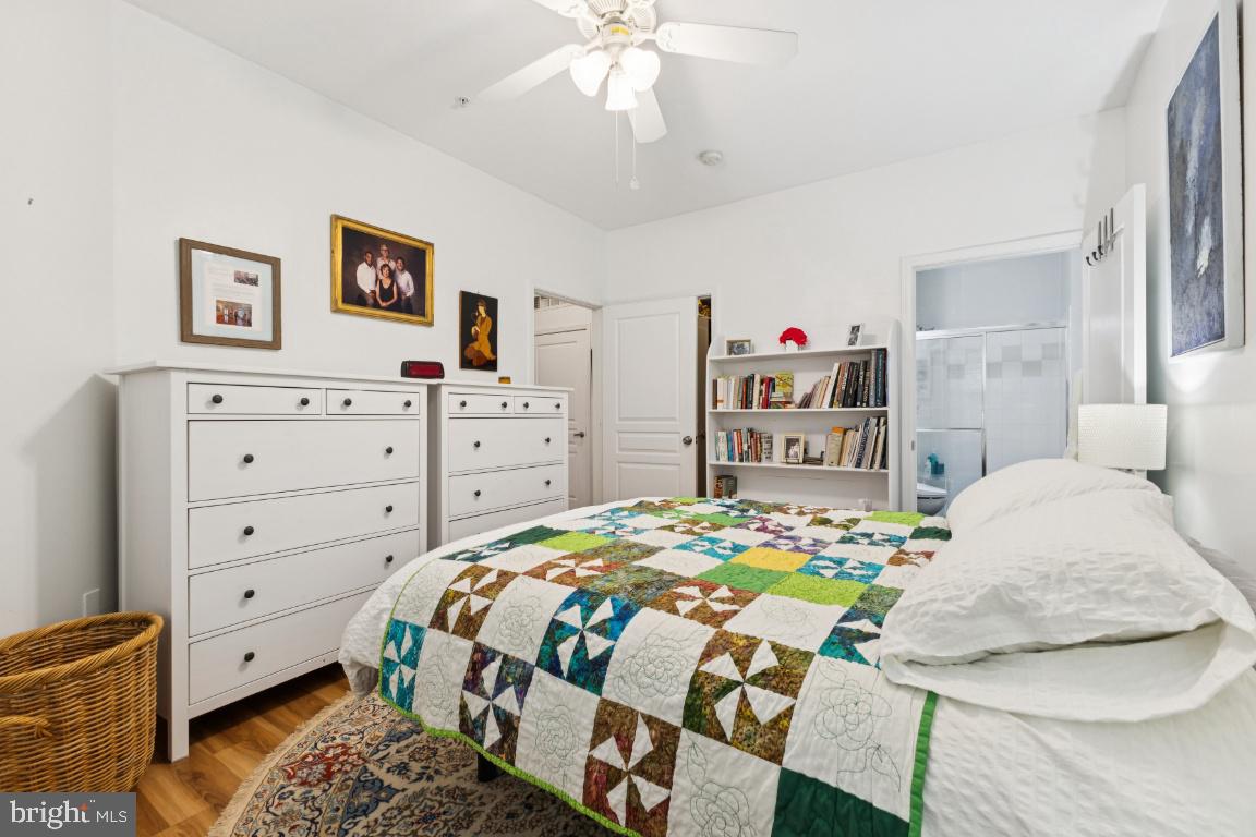 12000 Market Street, Unit 151 Reston, VA 20190 - Photo 17 of 58 Primary suite