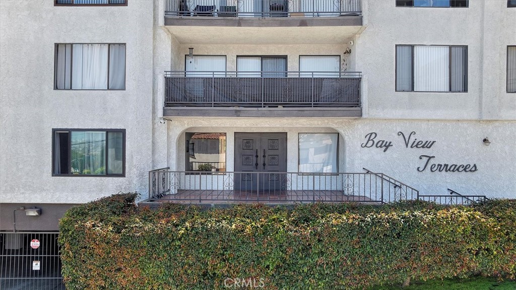765 West 26th Street, Unit 308 San Pedro, CA 90731 - Photo 37 of 51 Outside of building