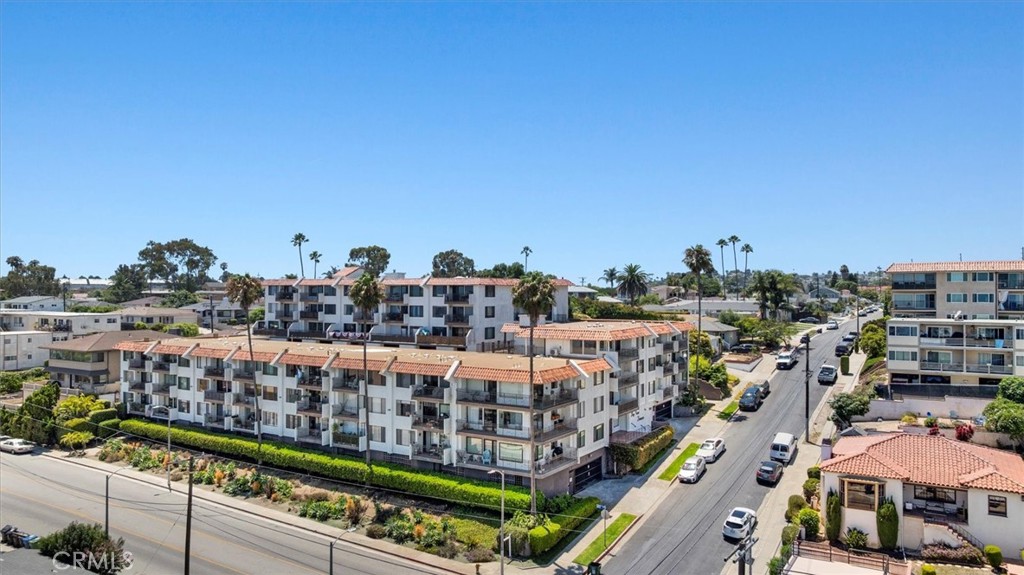 765 West 26th Street, Unit 308 San Pedro, CA 90731 - Photo 38 of 51 Outside from Corner of building