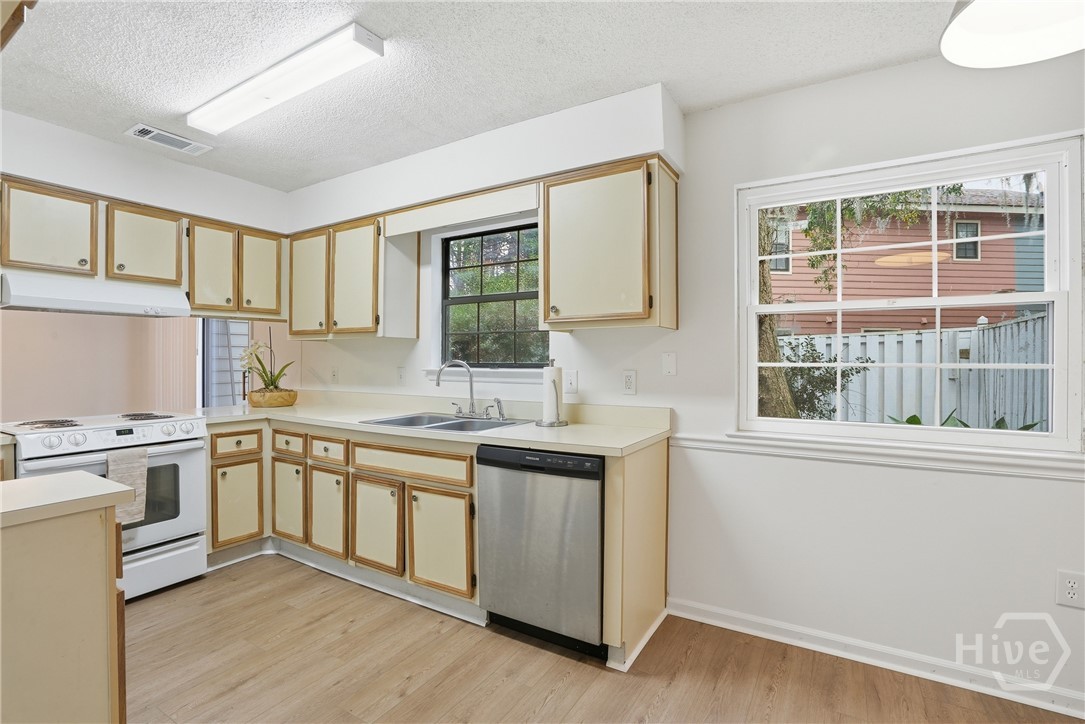 105 Windmill Lane Savannah, GA 31419 - Photo 12 of 26