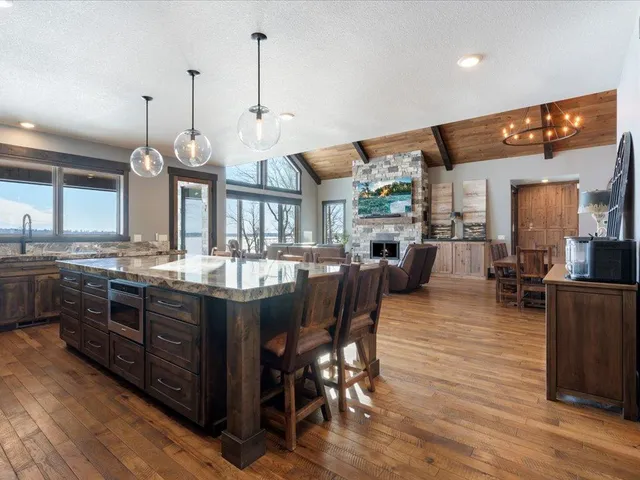 $2,500,000 | 24105 Hazel Wood Drive, Park Rapids, MN 56470