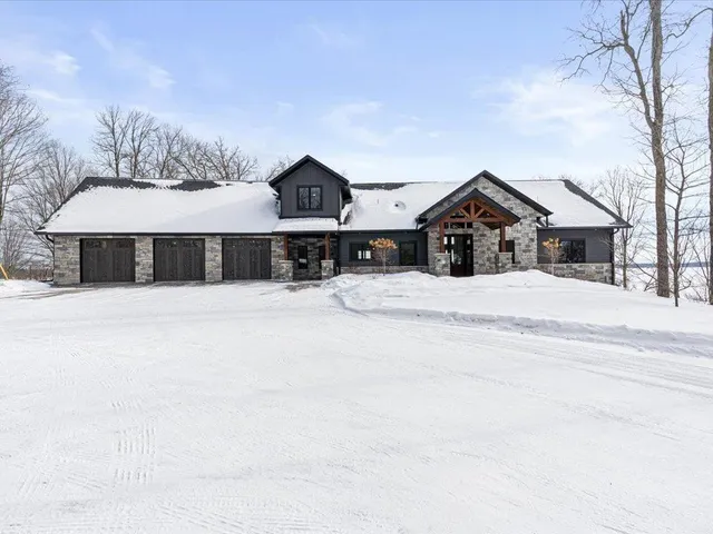 $2,500,000 | 24105 Hazel Wood Drive, Park Rapids, MN 56470