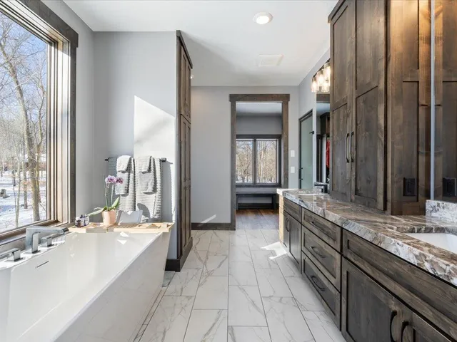 $2,500,000 | 24105 Hazel Wood Drive, Park Rapids, MN 56470