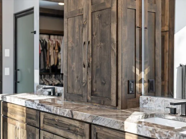 $2,500,000 | 24105 Hazel Wood Drive, Park Rapids, MN 56470