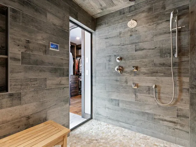 $2,500,000 | 24105 Hazel Wood Drive, Park Rapids, MN 56470