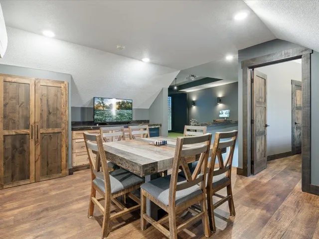 $2,500,000 | 24105 Hazel Wood Drive, Park Rapids, MN 56470