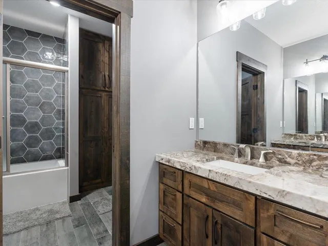 $2,500,000 | 24105 Hazel Wood Drive, Park Rapids, MN 56470