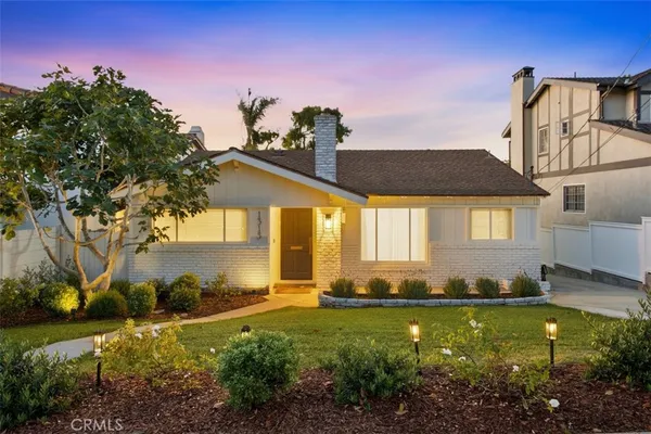 $2,749,000 | 1315 6th Street, Manhattan Beach, CA 90266