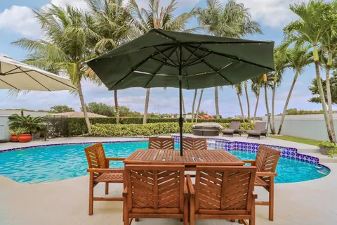 $879,000 | 1560 Wilderness Road, West Palm Beach, FL 33409