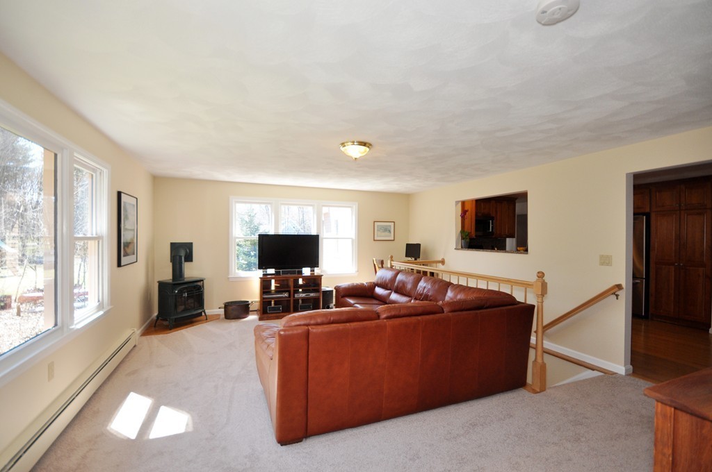 151 Reed Farm Road Boxborough, MA 01719 - Photo 7 of 27