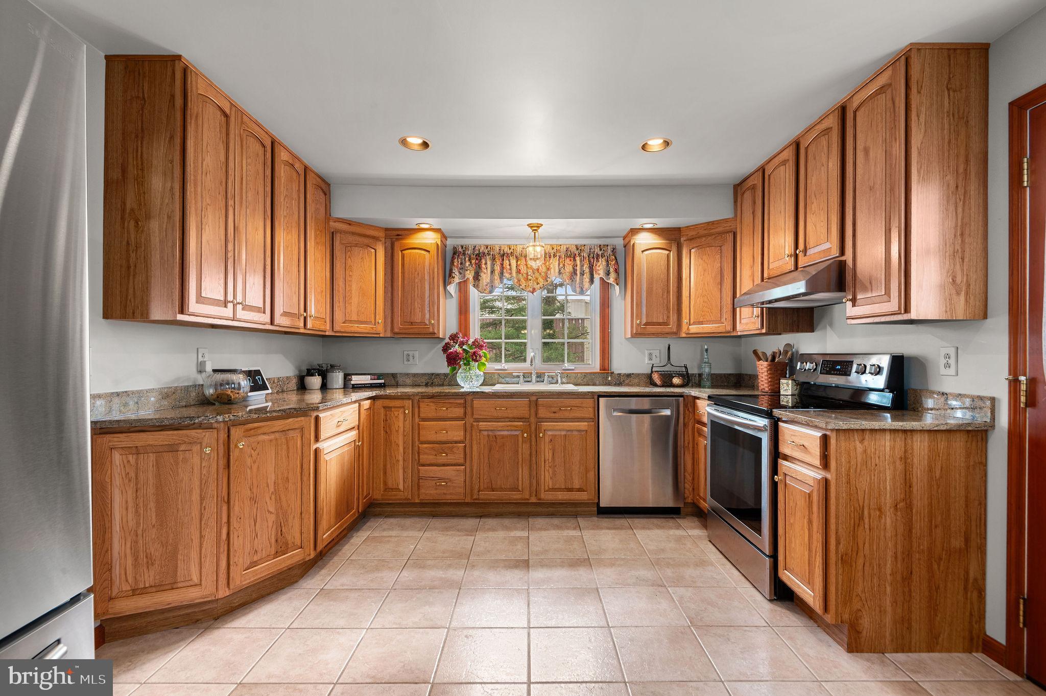 148 Byberry Road Hatboro, PA 19040 - Photo 7 of 22 Kitchen