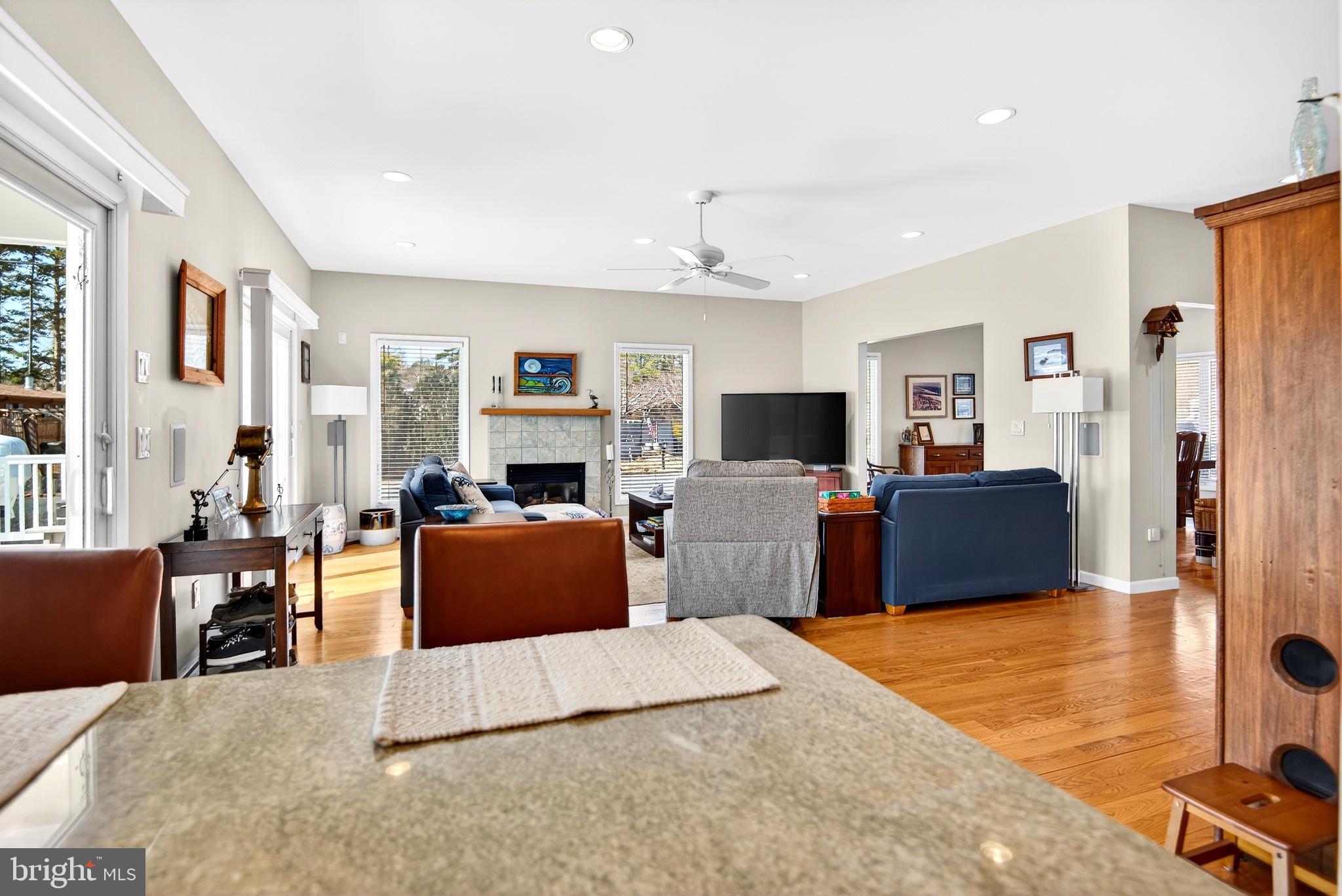 20 Edgewater Drive Tuckerton, NJ 08087 - Photo 7 of 78 Bright and inviting open living space.