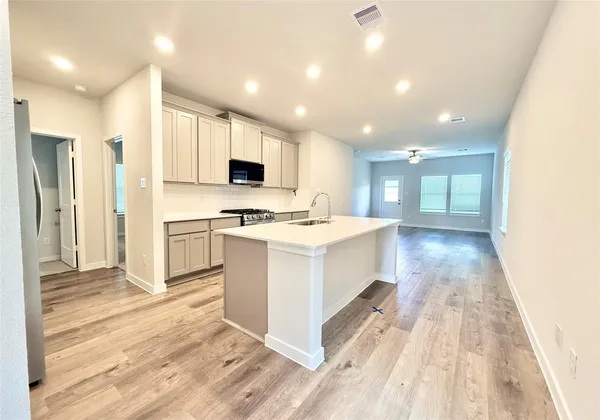 $1,995 | 4015 Crowning Court, Brookshire, TX 77423