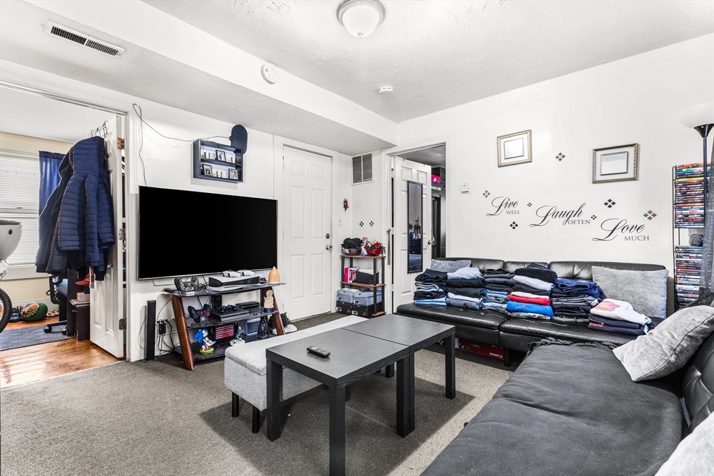 25 Read Street Lowell, MA 01850 - Photo 18 of 40