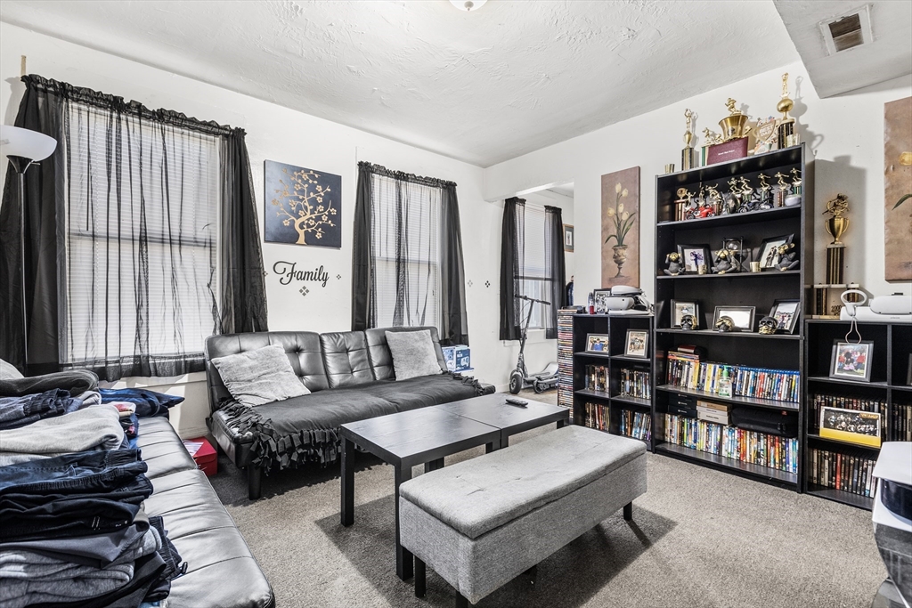 25 Read Street Lowell, MA 01850 - Photo 19 of 40