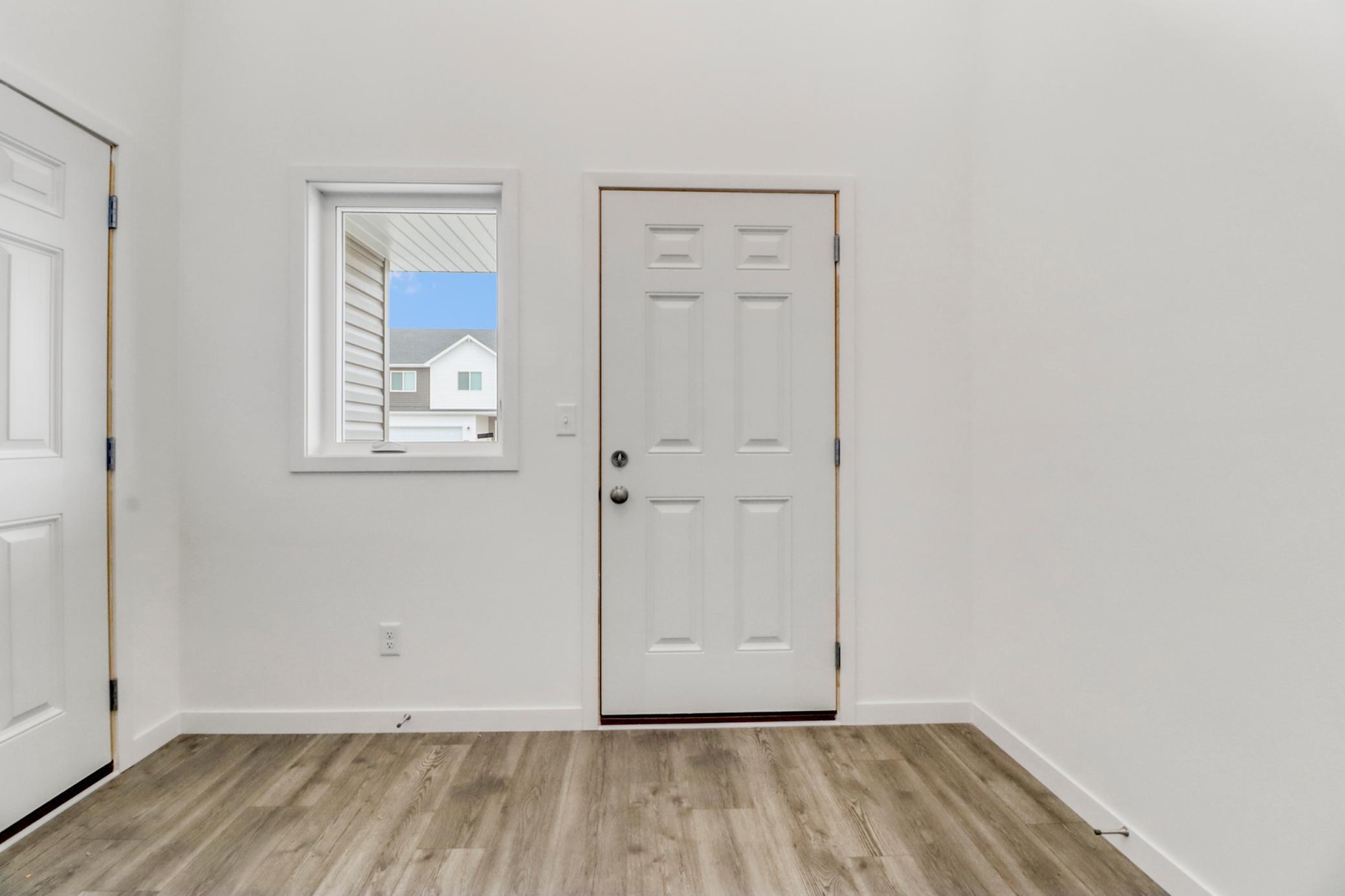 3755 19th Street South Moorhead, MN 56560 - Photo 4 of 39