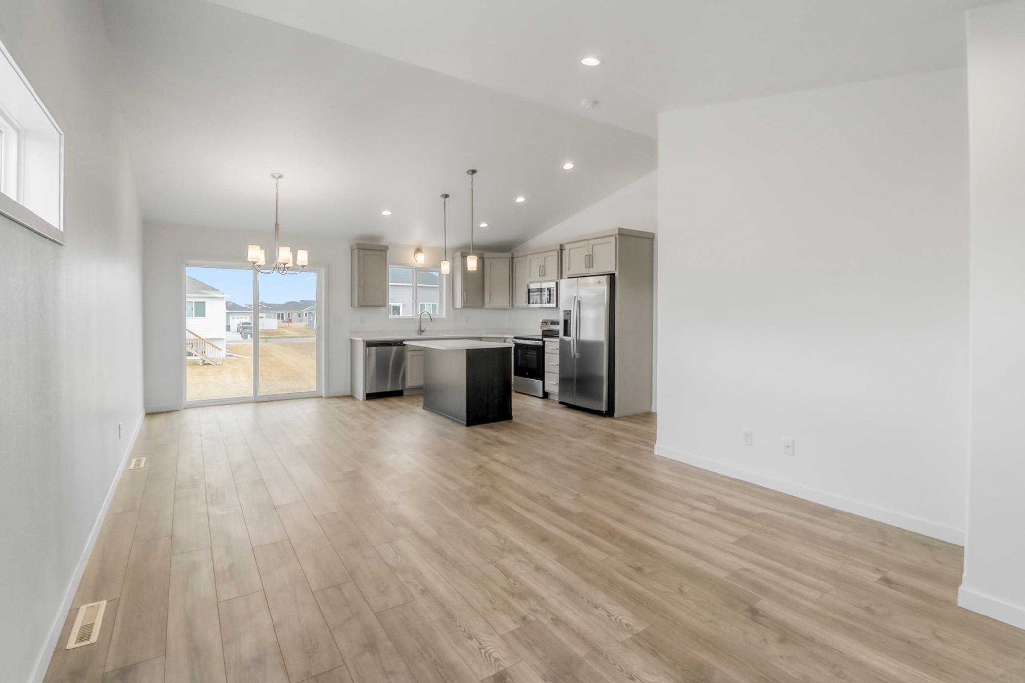 3755 19th Street South Moorhead, MN 56560 - Photo 10 of 39