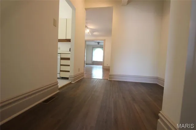 $1,400 | 3809 Shenandoah Avenue, Unit 1, St. Louis, MO 63110