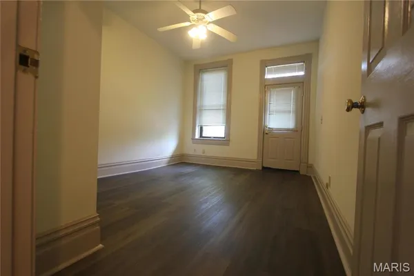 $1,400 | 3809 Shenandoah Avenue, Unit 1, St. Louis, MO 63110