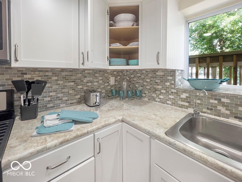 2600 South Bryan Street Bloomington, IN 47403 - Photo 14 of 62