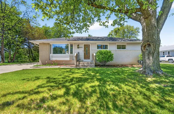 $299,900 | 4832 Tanglewood Avenue, Caledonia, WI 53402