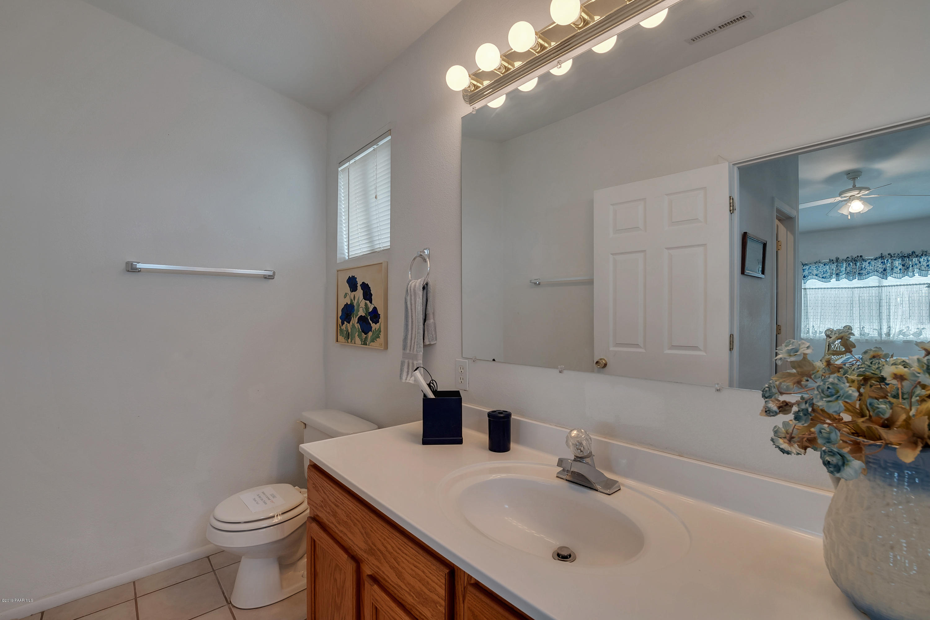 20157 East Lakeside Road Mayer, AZ 86333 - Photo 12 of 23 Master bath (2)