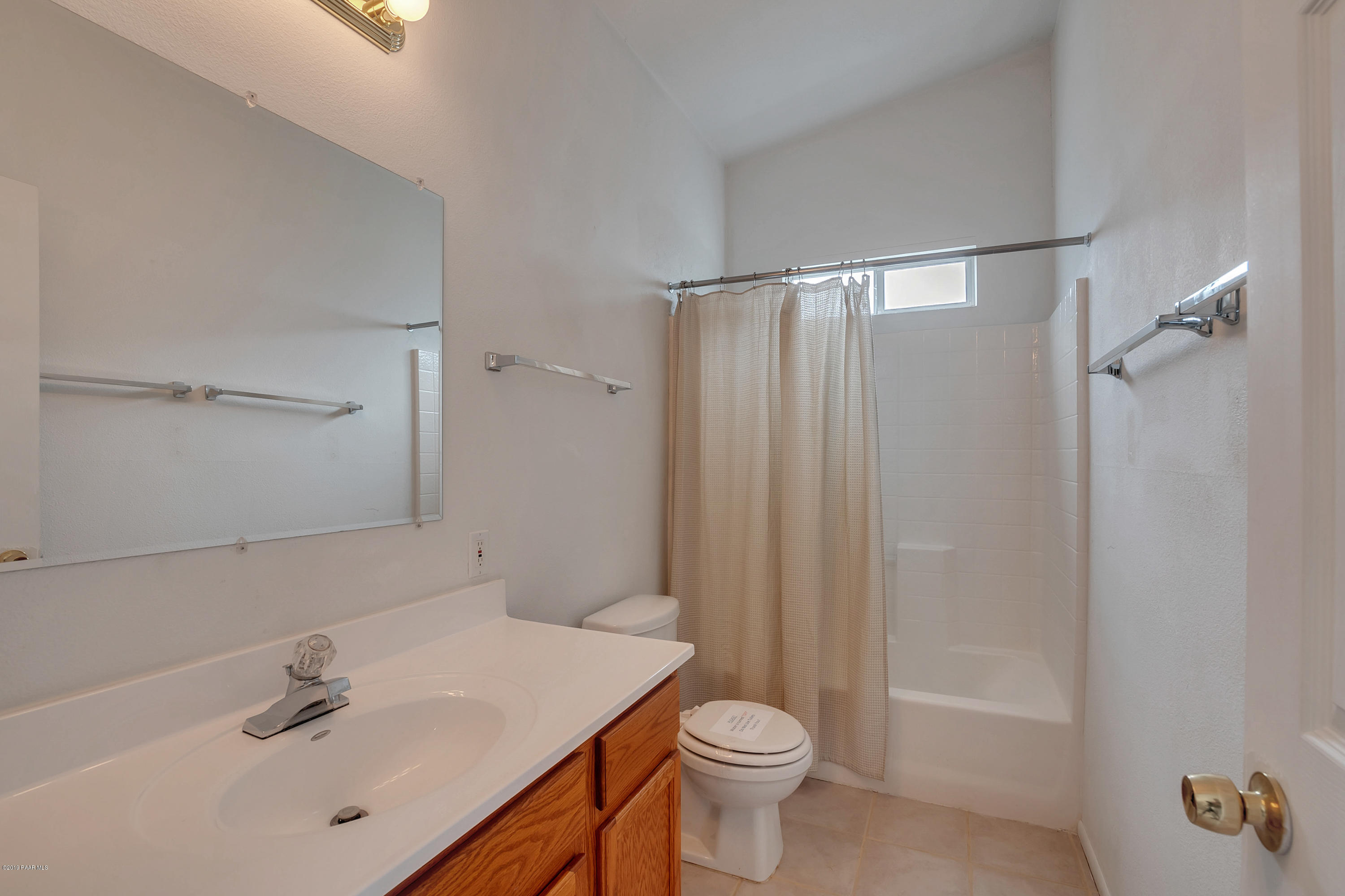 20157 East Lakeside Road Mayer, AZ 86333 - Photo 7 of 23 Bath #2 (2)