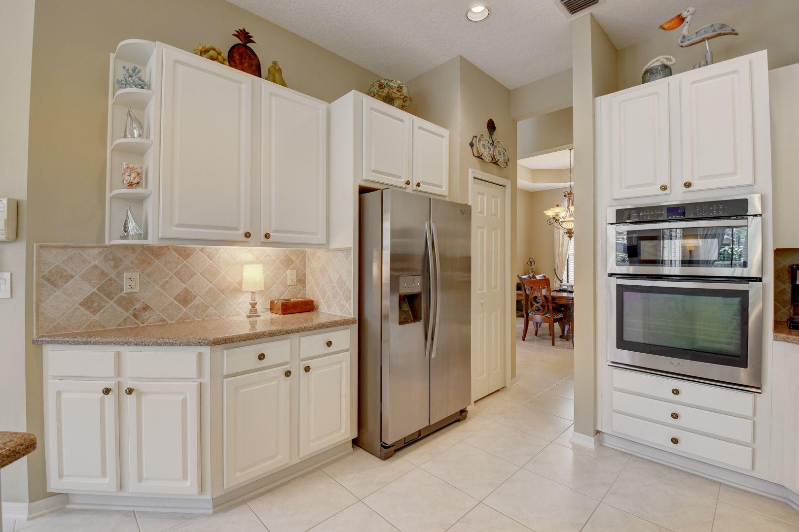 21420 Gosier Way Boca Raton, FL 33428 - Photo 5 of 46 Kitchen
