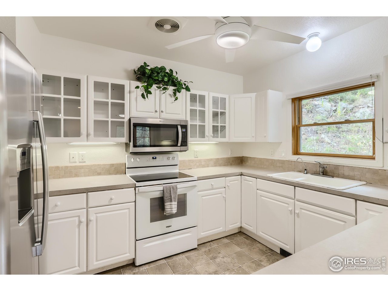 360 Riverside Drive Lyons, CO 80540 - Photo 10 of 22 Gallery Image 10