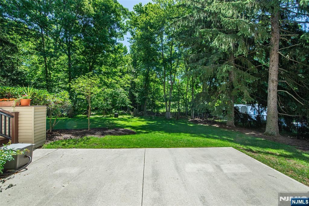 18 Teak Road Wayne, NJ 07470 - Photo 24 of 28