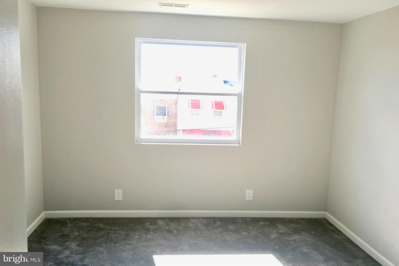 3919 Glenhunt Road Baltimore, MD 21229 - Photo 14 of 23 Bedroom