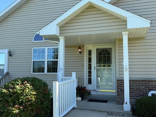 $420,000 | 128 Summit Court, Columbus, WI 53925