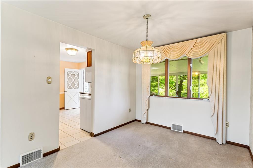 849 Falck Road McKees Rocks, PA 15136 - Photo 4 of 25 a very nice looking room with a window