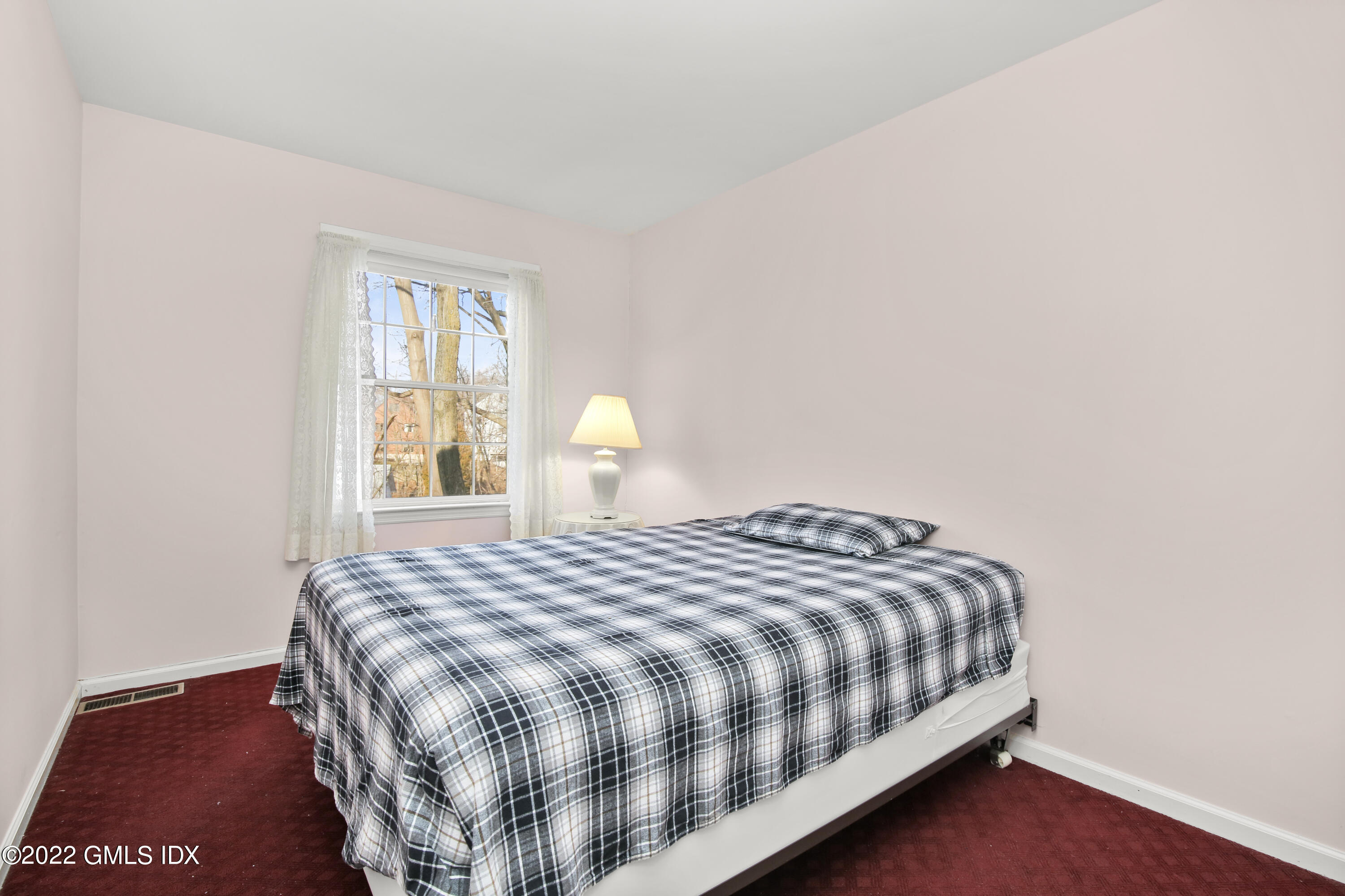 33 Talbot Lane, Unit 14 Greenwich, CT 06830 - Photo 11 of 15 33 Talbot Ln Greenwich CT-print-018-015-